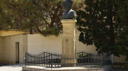 Tomb of Haji Zeynalabdin Tagiyev - PHOTO