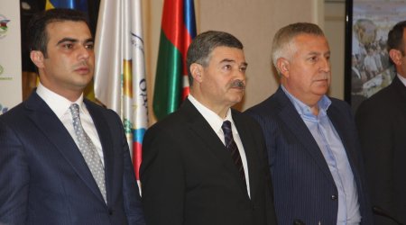 Ukrayna azərbaycanlıları Vitali Kliçkonun yanında - FOTO