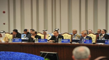 Aliyev calls for united effort in fight against terror