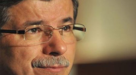 Ahmet Davutoglu arrives in Baku