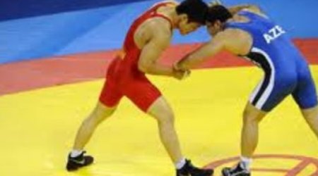 Azerbaijani wrestlers claim 3 medals at Makhachkala tournament