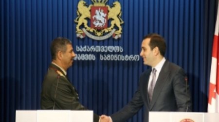 Azeri, Georgian defense ministers meet in Tbilisi