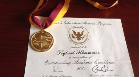 Obama azərbaycanlı tələbəni mükafatlandırdı - FOTO