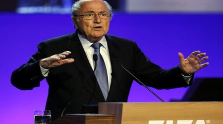 Sepp Blatter suggests law change that would revolutionise football