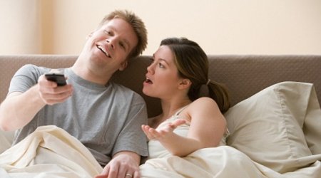 40% of men would turn down sex to watch football