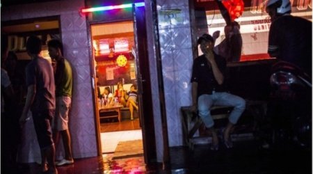 Battle over Indonesian red-light district