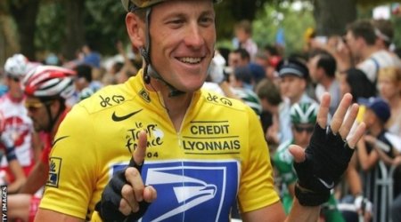 Lance Armstrong's bid to dismiss federal lawsuit is rejected