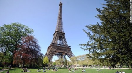 France admits it needs to be friendlier to visitors