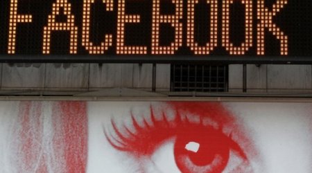 Facebook fights 'largest ever' US court data request