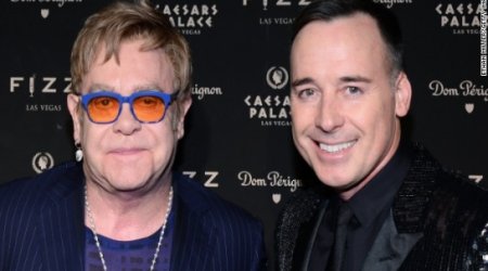 Elton John: Jesus would support same-sex marriage - VIDEO