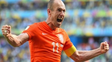 Arjen Robben to escape punishment over 'dive'