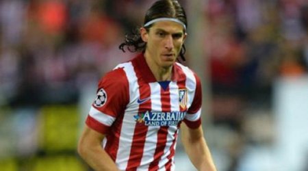 "Atletiko"nun daha bir futbolçusu "Çelsi"yə doğru