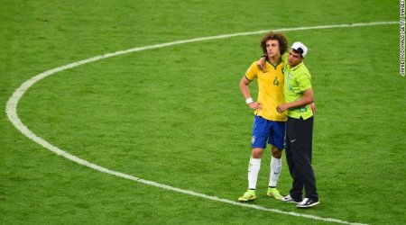 Why weeping Brazil fans applauded Germany's team - PHOTO