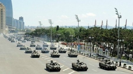 Azerbaijan interested in Pakistani weapons