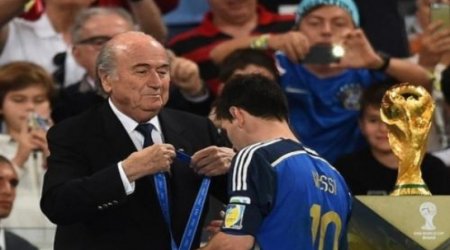 Blatter: "Messi DÇ-2014-ün ən yaxşısı seçiləndə təəccübləndim"