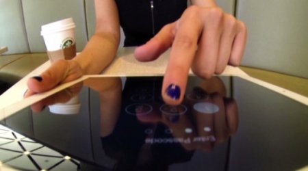 Google Glass wearers can steal your password