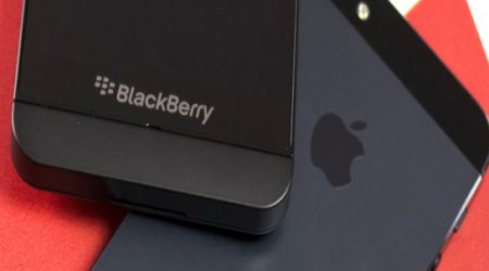 Did Apple and IBM just kill BlackBerry?