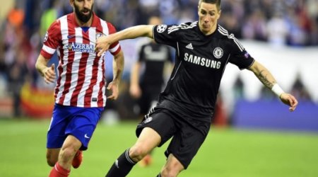 Chelsea and Atletico hold talks over Torres return