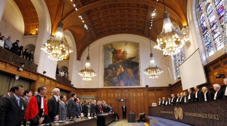 How reluctant dad learned to love his baby girl - PHOTO