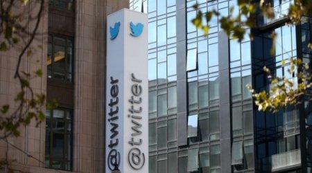 Twitter reports a loss but growing number of users