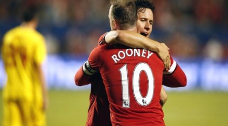 Captain Rooney leads United to win over Liverpool