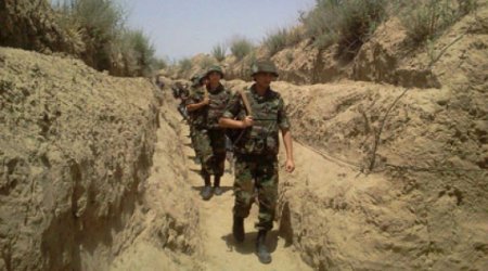 Jurnalistlər cəbhə xəttinə getdi - VİDEO