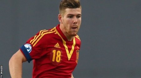 Alberto Moreno: Liverpool agree £12m fee with Sevilla for defender