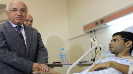 Turkish speaker visits Azeri soldiers in hospital