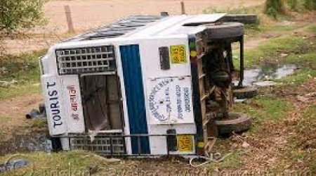 Two killed in bus crash in Azerbaijan’s capital