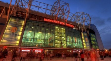 Manchester United bans tablets and laptops at home matches