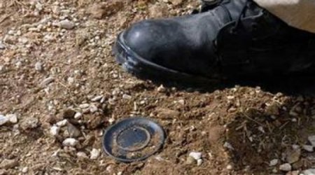 Azerbaijani Army officer hits landmine