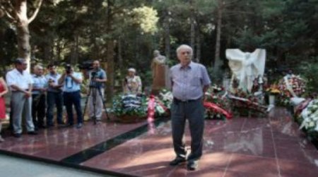 Great Azerbaijani singer Muslim Magomayev commemorated in Baku