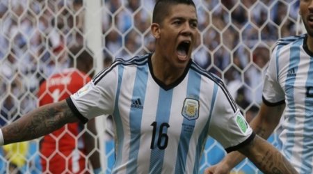 Manchester United: Marcos Rojo deal agreed as Nani leaves