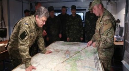 Poroşenko hərbi şuranın iclasını çağırır - Müharibə başlayır