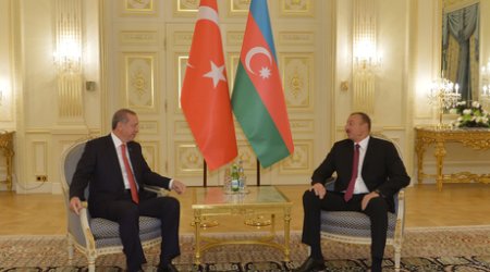 Təkbətək görüş oldu - FOTOLAR