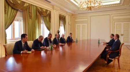 Aliyev meets Israeli defense minister visiting Baku