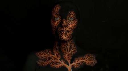 Deep sea body painting - PHOTO