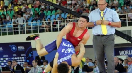 Azerbaijani wrestler grabs world Greco-Roman bronze - PHOTO