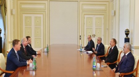 President Aliyev receives BP CEO Dudley