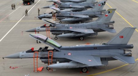 Turkish warplanes fly in Azerbaijan joint drills
