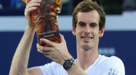 Murray beats Robredo to win first title in 15 months