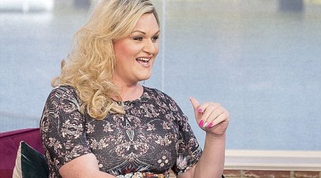 Transsexual who had £10,000 surgery on NHS wants to become a man again - PHOTO+VIDEO