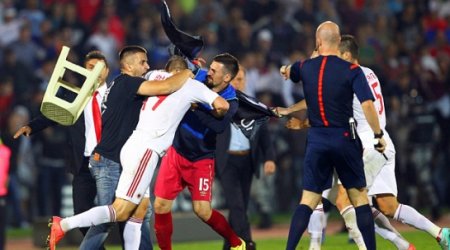 Serbia v Albania abandoned following mass brawl - VIDEO