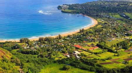 Mark Zuckerberg 'buys part of Hawaii' for $100 million