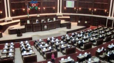 “Milli Məclis müdafiə naziri ilə danışıqlar aparır”