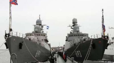 Russian warships in Baku