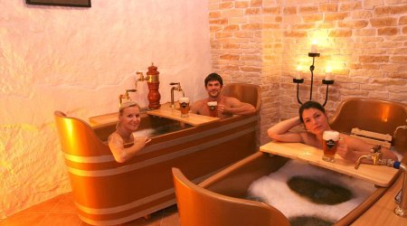 Inside the beer spa in Prague - PHOTO+VIDEO