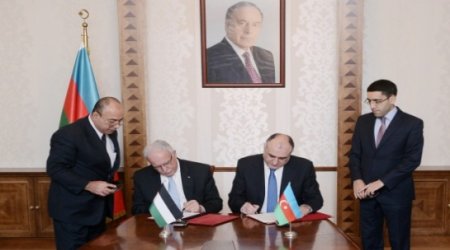 Azerbaijan donates 500,000 manat to Palestine