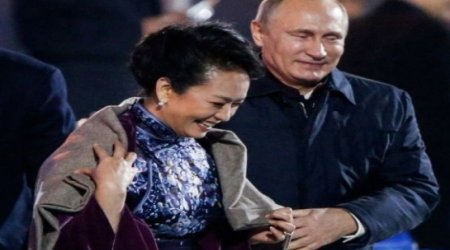 ÇİN Putini "ədəbsiz" adlandırdı - VİDEO