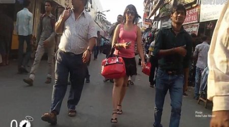 Woman walks through Mumbai for 10 hours in vest top and mini-skirt and ... - VIDEO